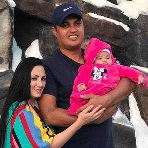 Meet your Posher, Aline